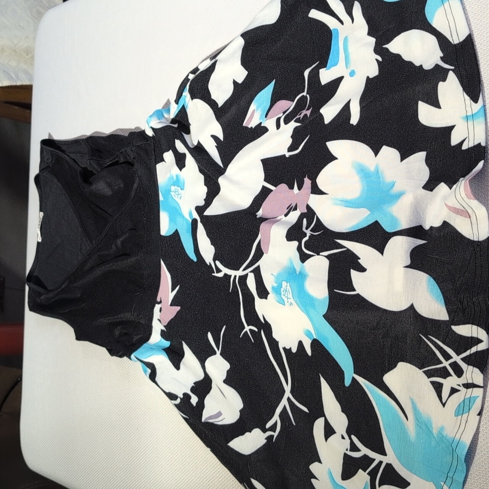 Guberry Size Medium - Picture 6 of 6